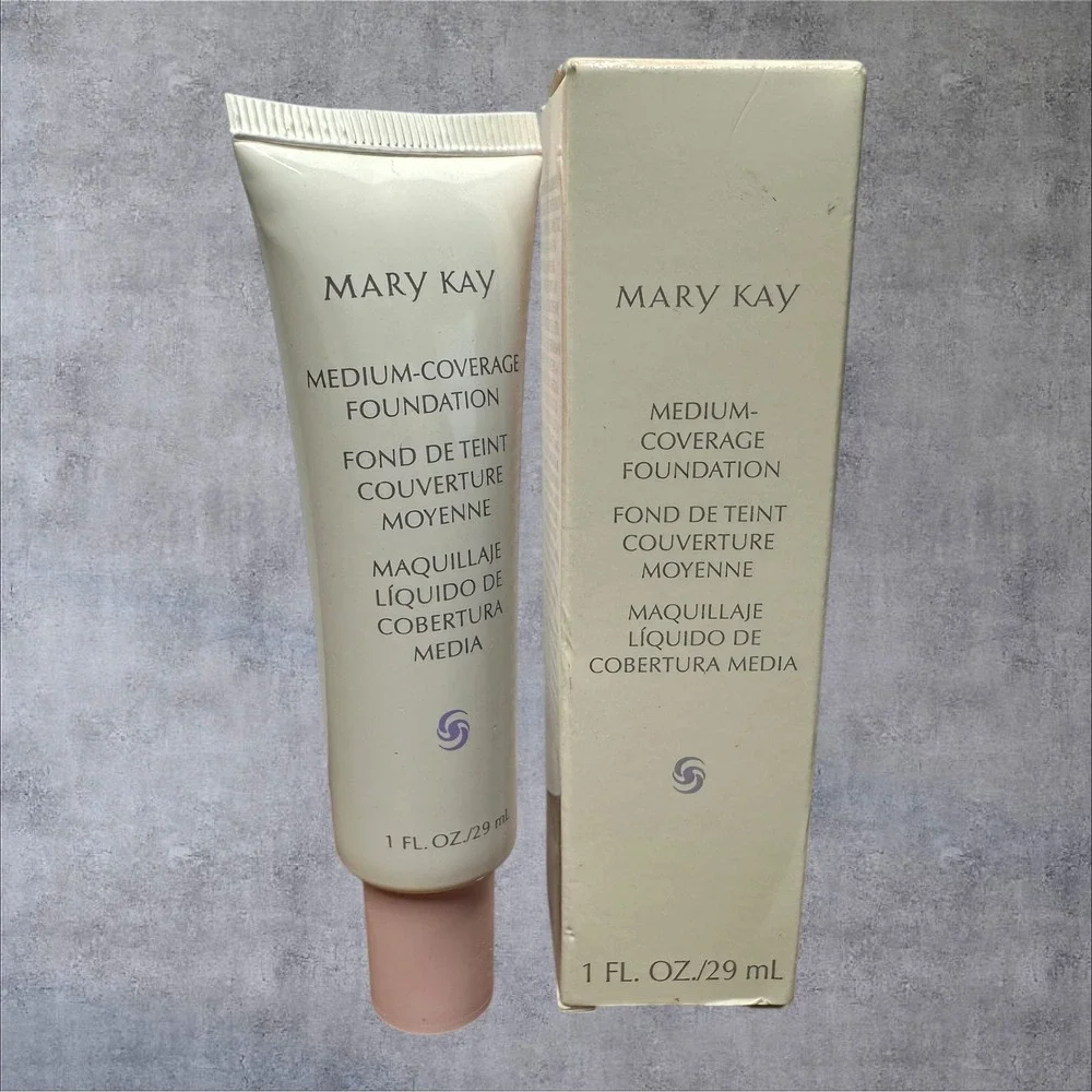 Mary Kay Medium Coverage Foundation Ivory‎ 104 355100 1oz New Pink Cap Liquid